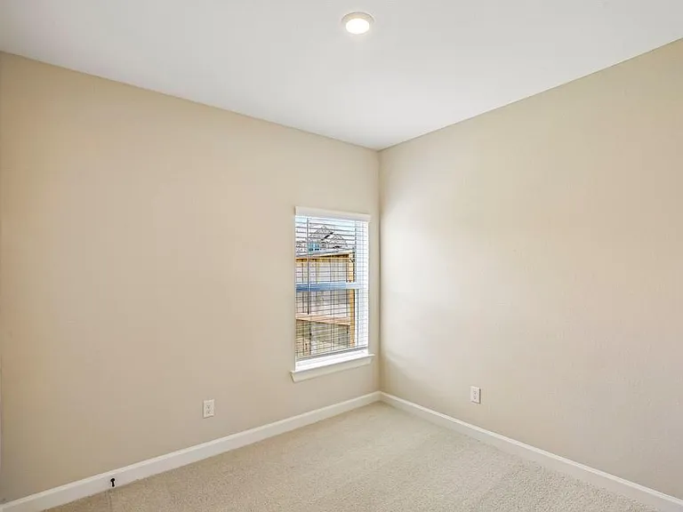 3085 Sorrento Hill Dr — Photo 10