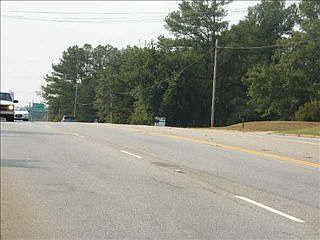 2nd image of 1520 Boiling Springs Rd