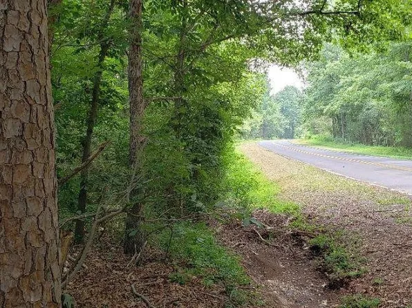 1100 Cagle Rd, Seagrove, NC 27341