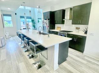 1660 Topanga, Costa Mesa, CA 92627