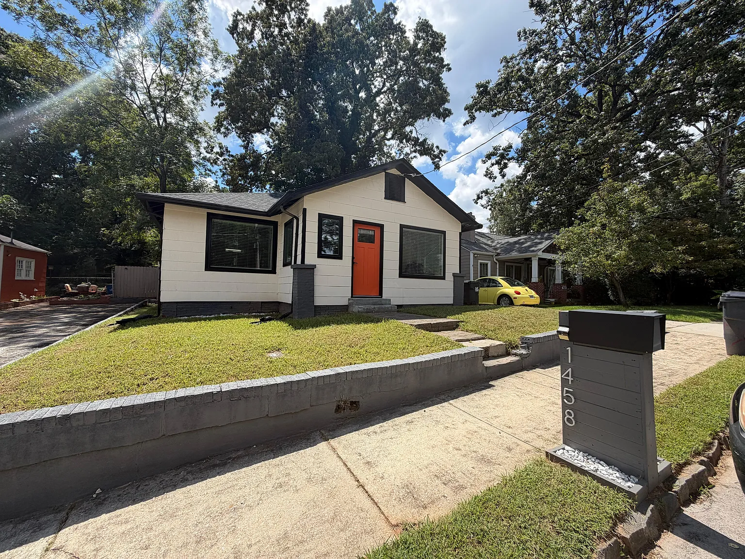 2 bed, 1020 sqft, $2,180 — Photo 2