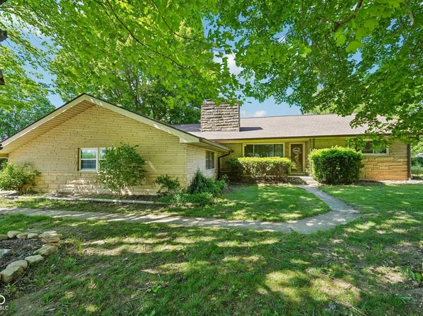 320 Maple St, Greenwood, IN 46142