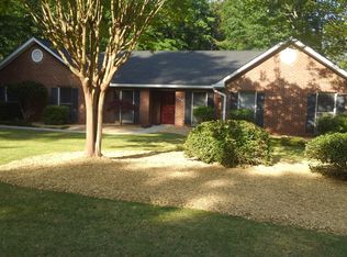 104 Lakewood Dr, Carrollton, GA 30117