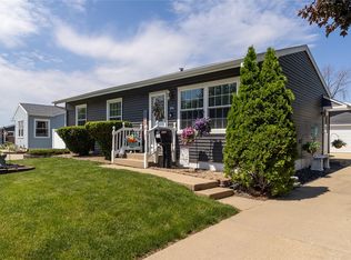 184 Carter St NW, Cedar Rapids, IA 52405