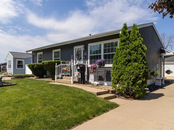 184 Carter St NW, Cedar Rapids, IA 52405