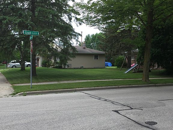 4th image of N38W6790 Wilson St