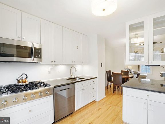 5th image of 7312 Spring View Ct