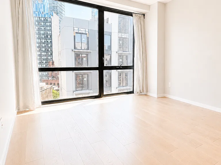 4250 27th St #8B — Photo 6