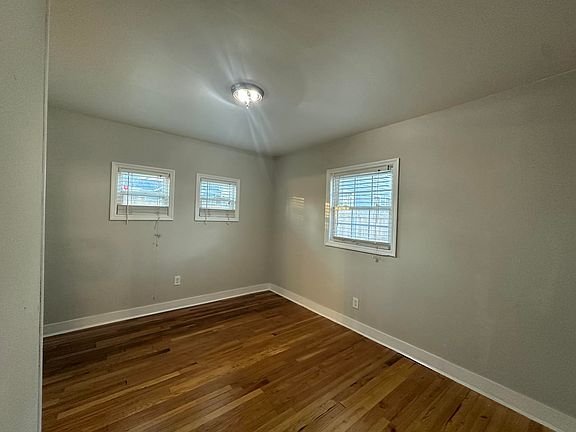 5th image of 228 Greene Street