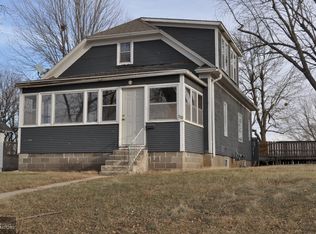 320 N Maple St, Carroll, IA 51401