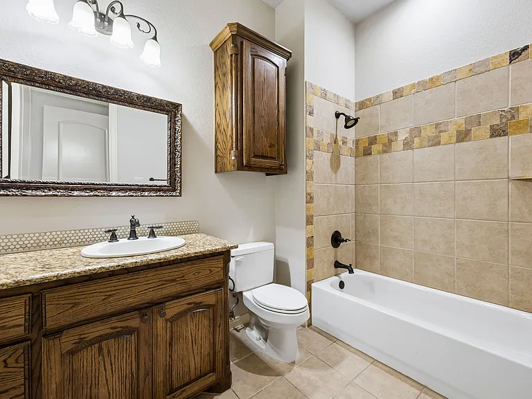 2101 Miracle Point Dr — Photo 23