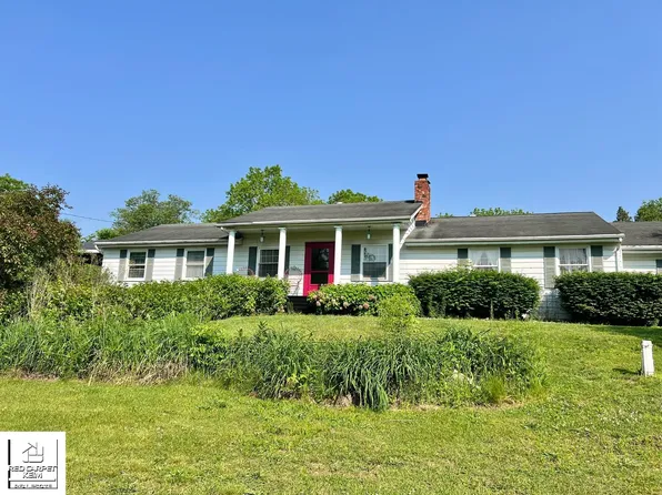 7379 N Irish Rd, Otisville, MI 48463