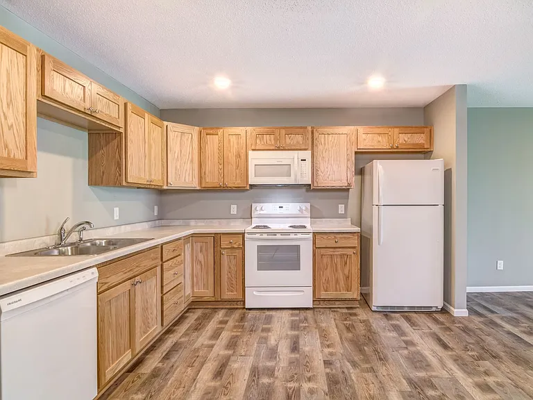 1657B Gunston Dr — Photo 14