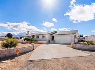 13860 Cree Rd, Apple Valley, CA 92307