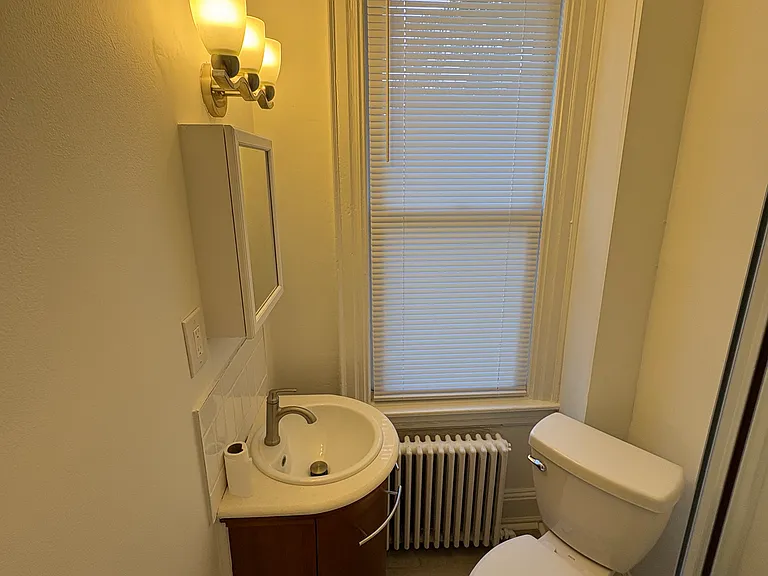 125 Sibley Ave #B — Photo 6