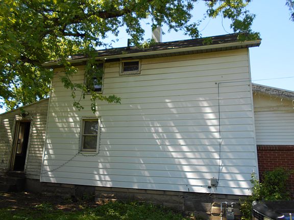 2nd image of 1139 E 19th St