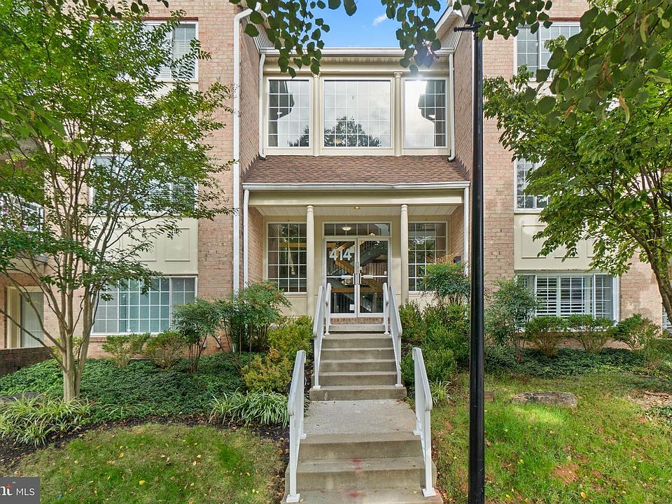 1st image of 414 Rockfleet Rd Unit 203