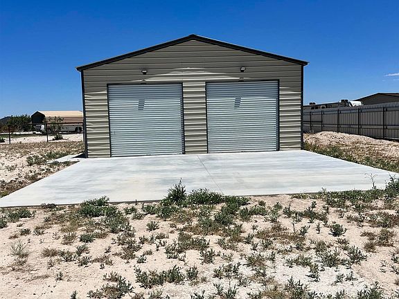 3rd image of 20 Rio Lobo Rd