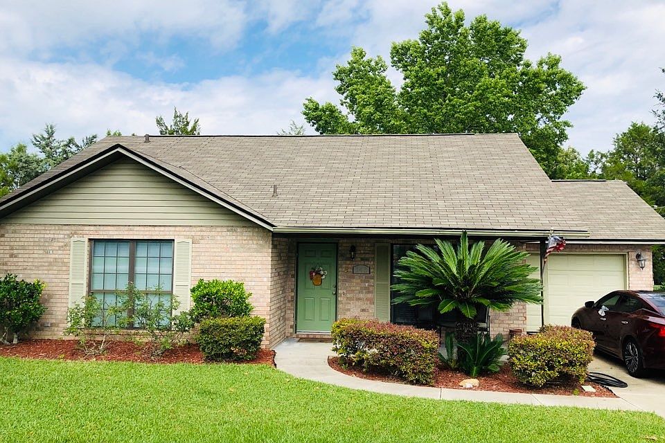 1st image of 148 SW Brandy Way