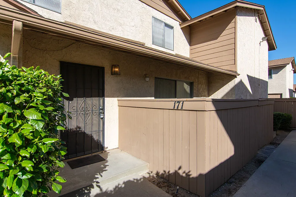 2 bed, 980 sqft, $2,600 — Photo 4