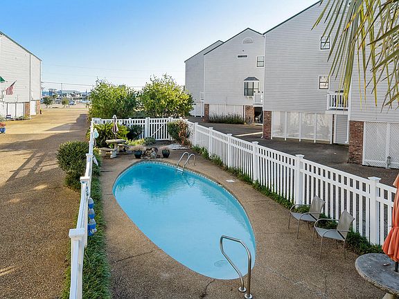 2nd image of 255 Scenic Dr