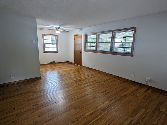 4th image of 2214 S Wichita St