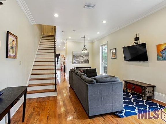 2nd image of 2140 Napoleon Ave