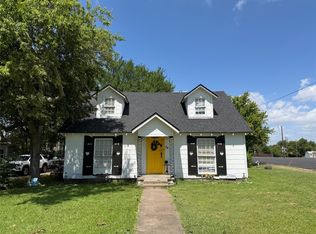 311 S Ebrite St, Mesquite, TX 75149