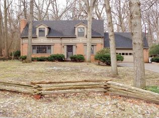 5605 Plantation Dr, Toledo, OH 43623