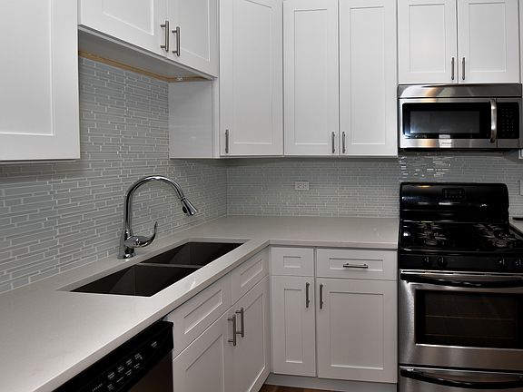 4th image of 5332 W Newport Ave #2