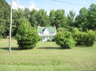 1464 Greys Point Rd, Topping, VA 23169