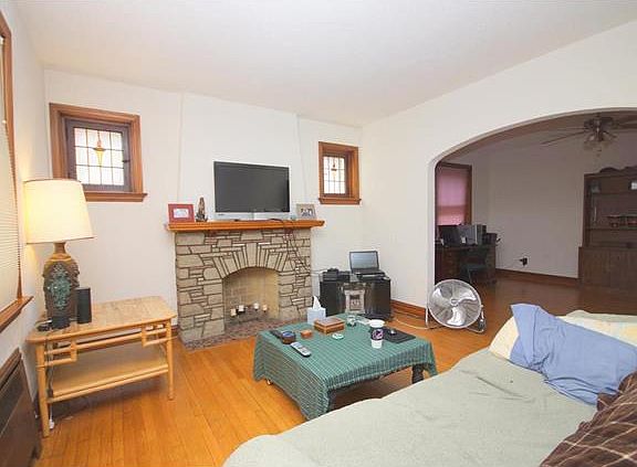 2nd image of 3920 Dunnica Ave