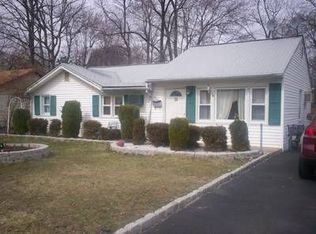 24 Ridgewood Ave, Lake Hiawatha, NJ 07034