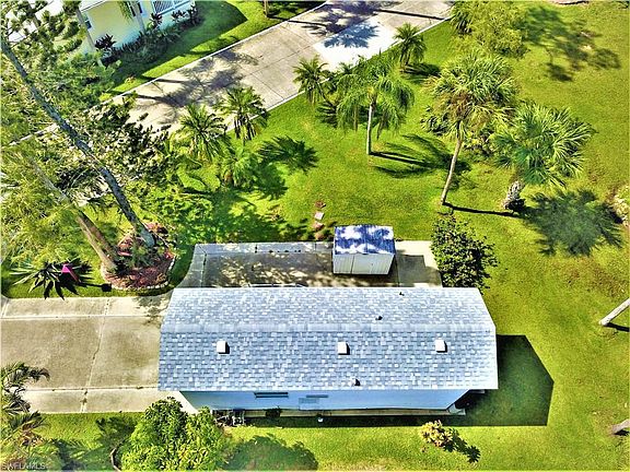 4th image of 10801 Little Heron Cir