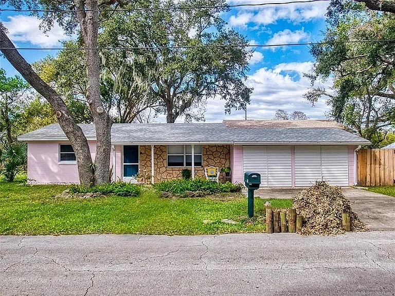 630 Olive St — Photo 42