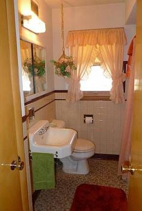 3rd image of 4734 N 71st St