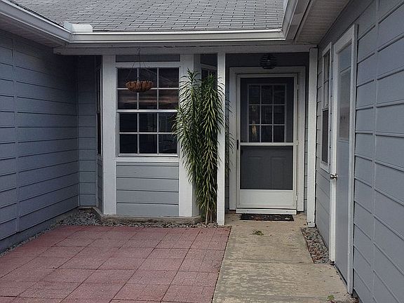 2nd image of 12521 Knollbrook Ln