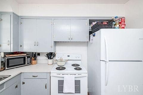 5th image of 409 Biltmore Ave