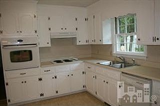 3rd image of 3302 Bragg Dr