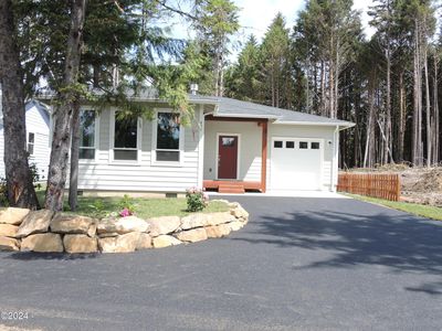 435 SE Winchell St, Depoe Bay, OR, 97341
