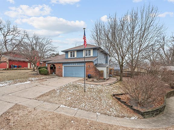 3rd image of 3714 Skyline Dr