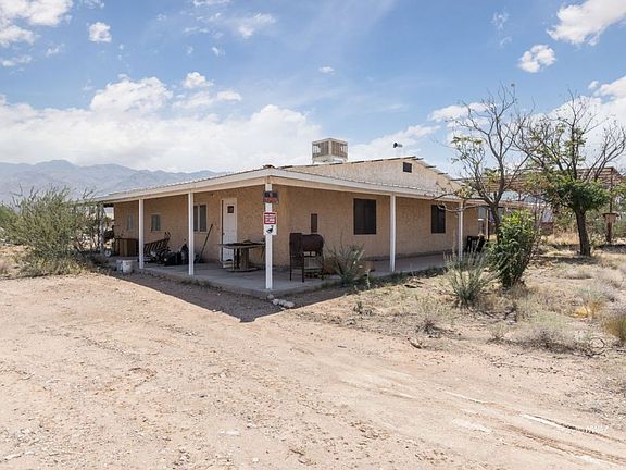 2nd image of 3948 Lake Mead Dr