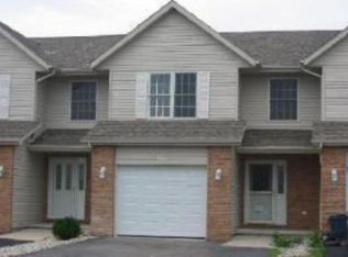 1332 E Arnold St, Sandwich, IL 60548