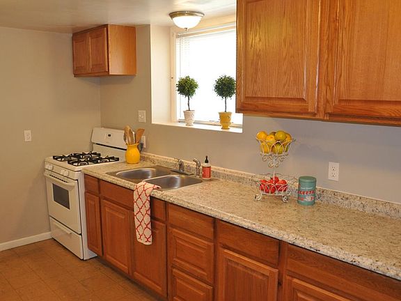 2nd image of 218 Delaware Ave APT 2