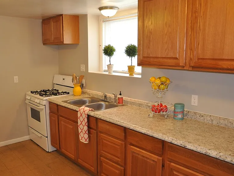 218 Delaware Ave #2 — Photo 2