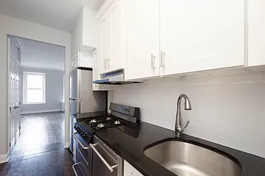 Rented by R New York