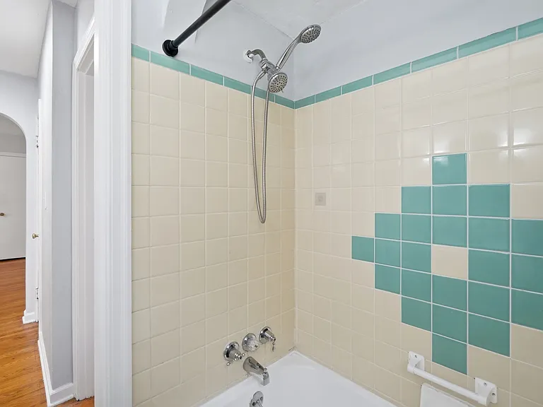3524 Hazelwood Ave #1 — Photo 23