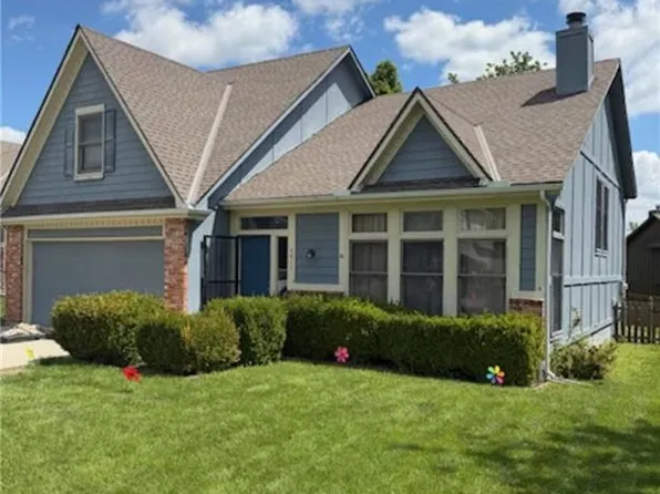 6413 Anderson St, Shawnee, KS 66226
