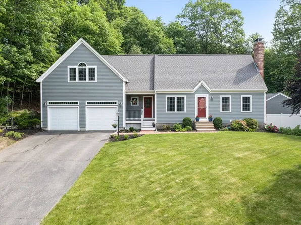 25 Rayburn Dr, Millbury, MA 01527