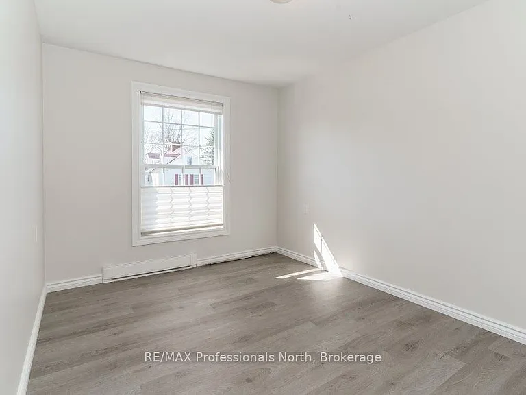 140 Elder St — Photo 11